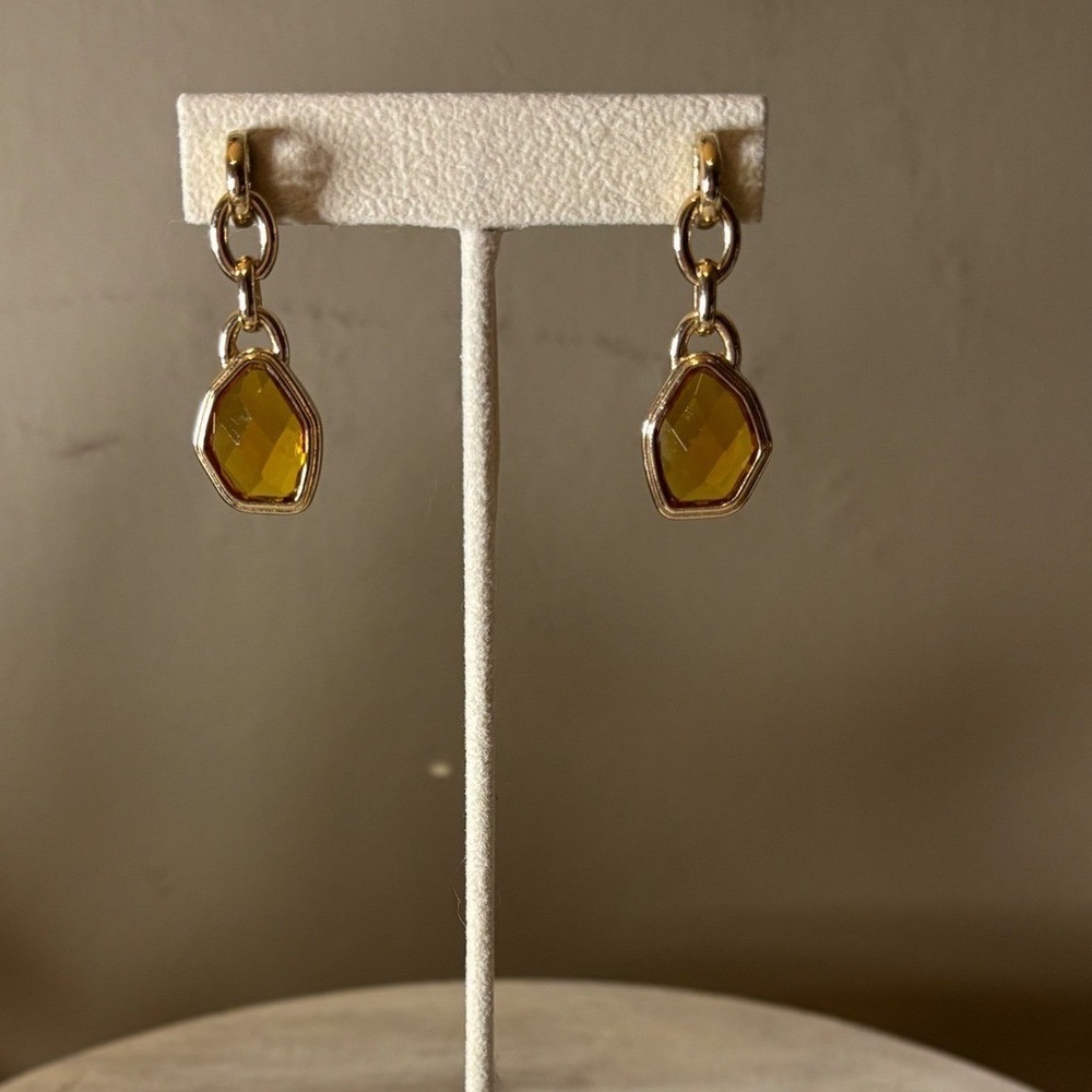 Gold Tone Amber Glass Geometric Shield Link Drop Earrings Post Back